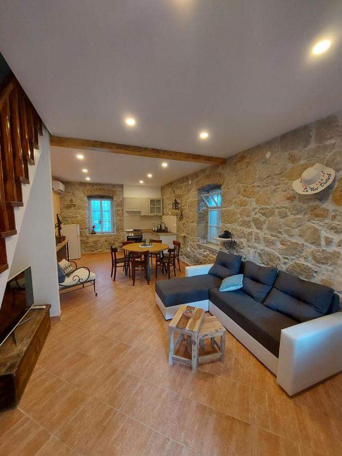 Holiday Home Pepe Banj ภายนอก รูปภาพ
